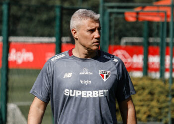 Julio Casares admite que recusou R$ 226 milhões por três jogadores em 2023