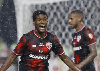 Lucas Ferreira recebe sondagem de clube europeu e pode deixar o São Paulo em breve