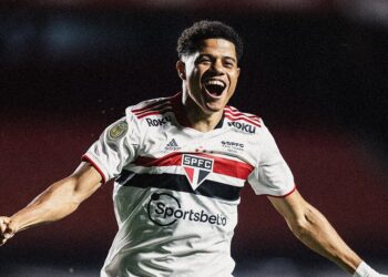 Gabriel Sara elogia Crespo e fala sobre o treinador argentino