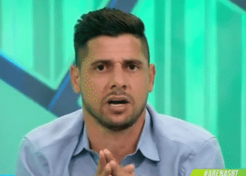 Ex-São Paulo, Cicinho admite torcida para rival no Mundial de Clubes