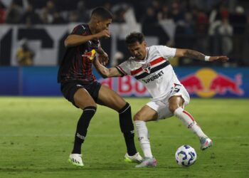 Wendell ou Enzo Díaz? Crespo responde qual prefere neste começo no São Paulo
