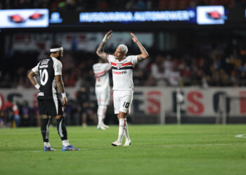 Em ótima fase, Luciano fala sobre sua função no São Paulo