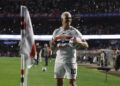 Autor de dois gols no clássico, Luciano é elogiado por Crespo
