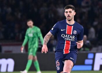 Beraldo pede para deixar o PSG, diz jornal francês