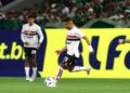 Alisson vira peça fundamental e se destaca na liderança no São Paulo