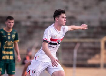 Joia de Cotia, Matheus Menezes é visto como o futuro do São Paulo