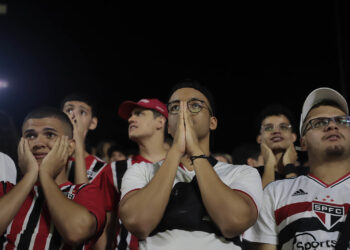 O ex-volante William, que teve uma curta passagem pelo São Paulo em 2021, é o presidente da SAF do Esporte Clube União Suzano (ECUS), que disputa a Segunda Divisão Paulista, conhecida como ‘Bezinha’. 