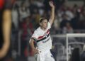 Após vitória contra o Athletico, Crespo elogia jovens de Cotia
