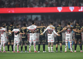 O meia Rodriguinho, revelado nas categorias de base do São Paulo, revelou que quase saiu do clube por falta de oportunidades durante a temporada de 2024. O jogador de 21 anos sofreu com problemas físicos e perdeu espaço com o técnico Luis Zubeldía.