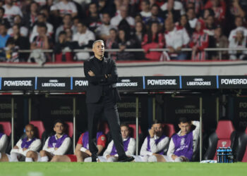 O São Paulo eliminou o Atlético Nacional na última terça-feira (19), no MorumBis, e avançou para as quartas de final da Copa Libertadores da América. Com o resultado, o técnico Hernán Crespo comentou sobre a atuação da equipe, que garantiu a classificação na disputa por pênaltis. 