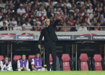 O São Paulo eliminou o Atlético Nacional e avançou para as quartas de final da Copa Libertadores da América. A partida encerrou empatada por 1 x 1 no tempo normal, e o Tricolor superou o adversário por 4 x 3 na disputa por pênaltis.