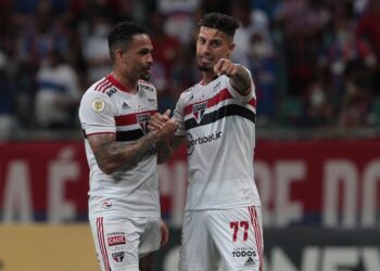 Com redução de pedida, Rigoni assina com o São Paulo