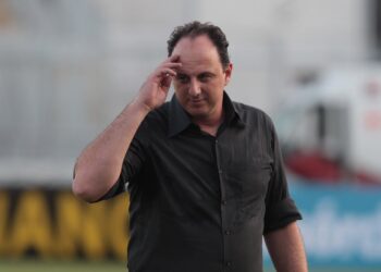 Rogério Ceni gera influência e Bahia aplica chapéu no São Paulo por jovem promissor
