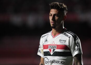 São Paulo volta atrás em decisão que havia tomado sobre renovar com Rigoni