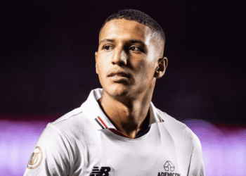 O que aconteceu para Henrique Carmo pedir pra deixar o São Paulo